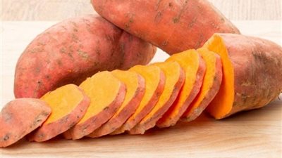 هل توجد آثار جانبية للبطاطا على البشرة ؟