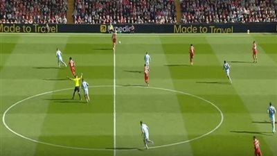 دياز يهدر فرصة خطيرة لليفربول على مرمى نوتنجهام