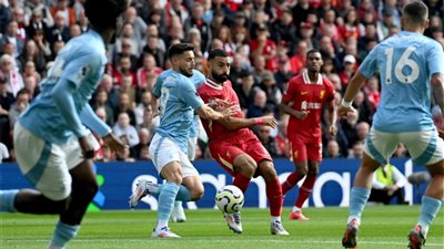 ليفربول يتلقى خسارته الأولى .. شاهد ملخص المباراة
