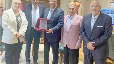 السفير نبيل حبشى يستقبل رئيس وممثلي الاتحاد العام للمصريين في الخارج