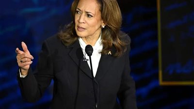 كامالا هاريس تعلق على إطلاق النار بالقرب من دونالد ترامب
