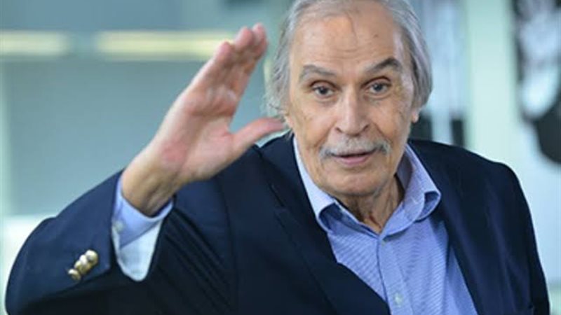 الفنان عزت العلايلى