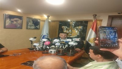 نقيب الموسيقيين: إيقاف هيفاء وهبي تم بناء على خطاب رسمي من الممثلين