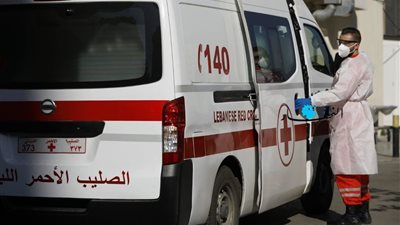 الصليب الأحمر يدفع بأكثر من 30 سيارة إسعاف لإخلاء الجرحى