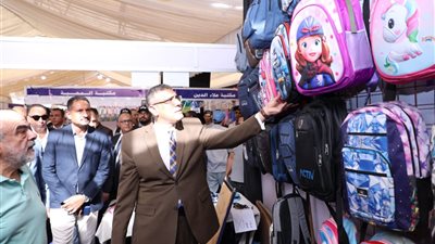 محافظ الجيزة يفتتح معرض أهلا مدارس ببولاق الدكرور محافظ الجيزة