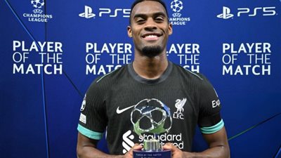 ريان جرافنبيرخ رجل مباراة ليفربول وميلان في دوري أبطال أوروبا