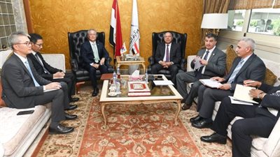 الوزير يبحث مع كوريا الجنوبية زيادة الاستثمارات في السوق المصري