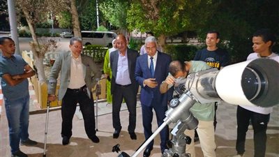 جامعة جنوب الوادي ترصد ظاهرة خسوف القمر الجزئى