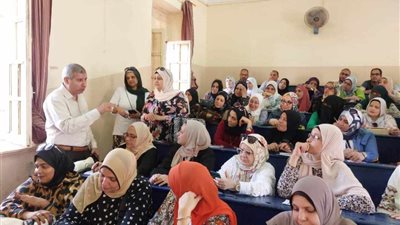 برامج إذاعية جديدة شيقة ومبتكرة بطابور الصباح بمدارس دمياط