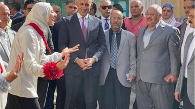 وزير التعليم يتفقد مدارس أخميم بسوهاج في أول يوم دراسة