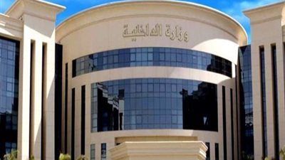 مصدر أمنى يوضح حقيقة حمل عدد من الاشخاص عصى وترويع المواطنين بقنا