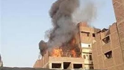 حريق هائل بعقار سكنى بالشرقية