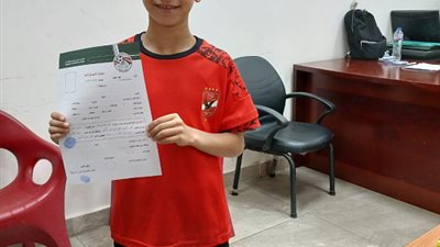 الاهلى يوقع عقدا للموهوب الصغير محمد عسكر