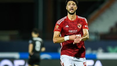 شاهد.. وسام أبوعلى يضيف الهدف الثانى للأهلى فى شباك جورماهيا
