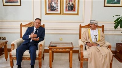 وزير الإعلام العماني يستقبل رئيس المجلس الأعلى لتنظيم الإعلام