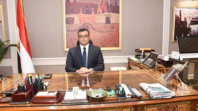 وزيرالإسكان: جارٍ الانتهاء من تنفيذ محطة الكهرباء بمدينة 6 أكتوبر