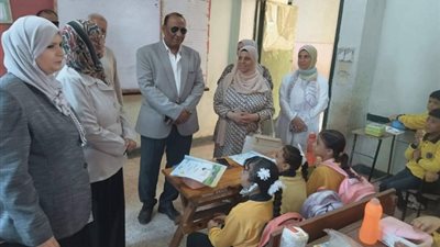 مدير عام التعليم العام يتابع سير العملية التعليمية وكثافات الطلاب في الفصول