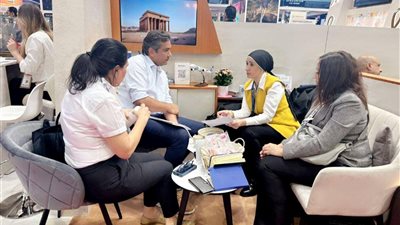 مشاركة إيجابية لمصر للطيران بمعرضي السياحة والسفر في روسيا وفرنسا