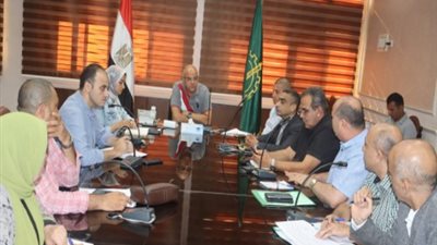 محافظ القليوبية يتابع مشروعات الصرف الصحي بالمرحلة الثانية لمبادرة حياة كريمة