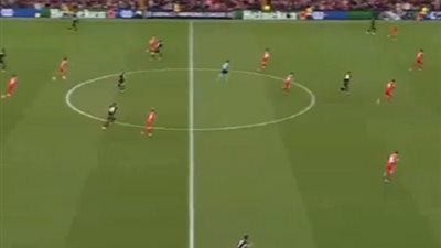 انطلاق مباراة ليفربول وبولونيا فى دوري أبطال أوروبا