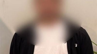ضبط راكب سرق مبالغ مالية من أجنبيين على متن طائرة بالمطار