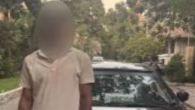 ضبط سائق تابع لأحد تطبيقات 