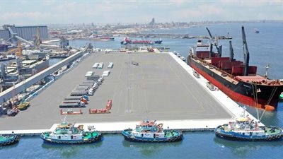 محافظ الإسكندرية : تطويرميناء الاسكندرية زادت قدراته التنافسية