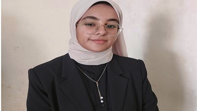طالبة بـ زراعة سوهاج رابع مسابقة أفضل ملصق عن مستقبل الوطن