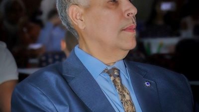 خطوة هامة من مجلس أمناء الشروق بشأن ملف المدارس فى المدينة.. صور
