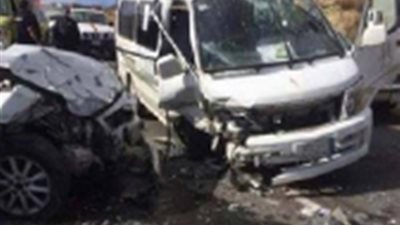 إصابة 4 في تصادم سيارتين أعلى دائري المنيب