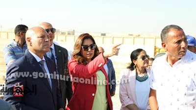 وزيرة التنمية المحلية تتفقد ساحتي انتظار سيارات المنتدي الحضري