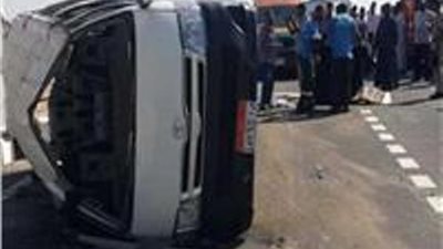 إصابة 12 في انقلاب سيارة ميكروباص بالشرقية