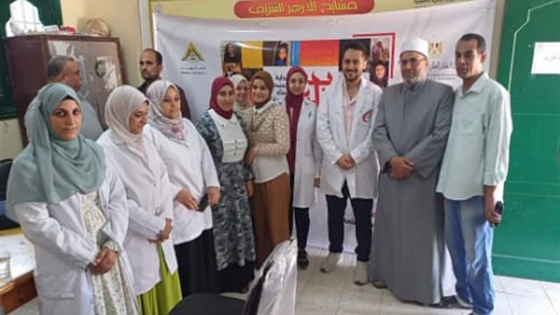 قافلة طبية من جامعة