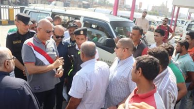 محافظ القليوبية يوجه باتخاذ الإجراءات القانونية حيال سائق رفع سعر الأجرة