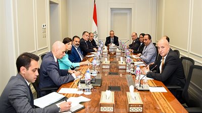 وزير الخارجية والهجرة يستقبل أعضاء لجنة الشئون الإفريقية بمجلس ال