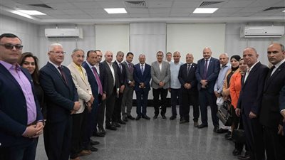 نواب البرلمان بالمنيا يطالبون رئيس الوزراء بتنشيط الاستثمار