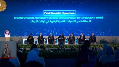 خلال مؤتمر «السكان والصحة والتنمية».. الرئيس يشهد جلسة عن التنمية البشرية في الأزمات