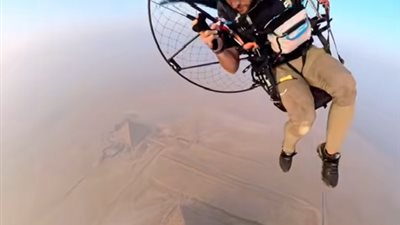 الأمريكى صاحب فيديو صعود الكلب للهرم: كل الآثار المصرية رائعة للغاية