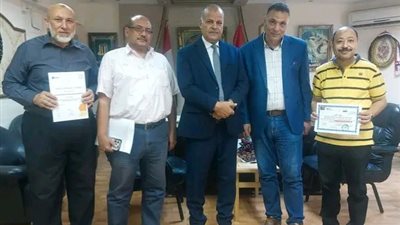 الغرباوي يكرم معلمي الإنجليزى المتدربين بالثقافى البريطانى