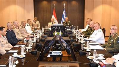رئيس الأركان يشهد تنفيذ التدريب المشترك 