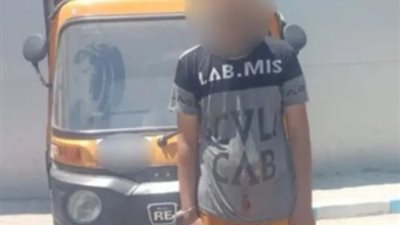حبس سائق توك توك تحرش بسيدة بصحبة أطفالها في أوسيم