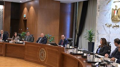 رئيس الوزراء يترأس اجتماع اللجنة العليا لضبط الأسواق وأسعار السلع