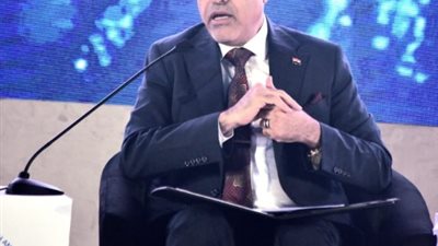 جبران: توفير فرص عمل في الداخل.. وفتح أسواق جديدة بالخارج للعمالة المصرية