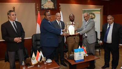 سفير الصومال يؤكد أهمية دور الأزهر في مواجهة الفكر المتطرف