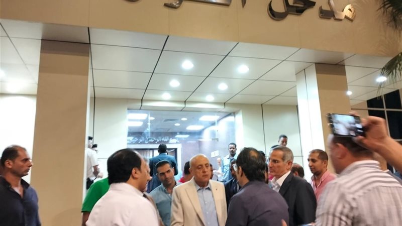 محافظ الأقصر خلال