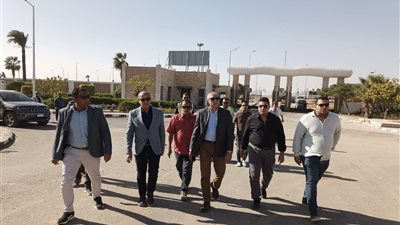 نائب المجتمعات العمرانية يتفقد محطة مياه العبور الرئيسية بالمنطقة الصناعية