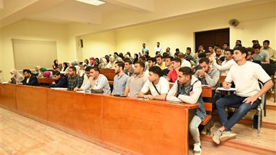 جامعة الفيوم تنظم ندوة (ابدأ مشروعك) بكلية الحاسبات والذكاء الاصطناعي