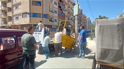 إزالة تعديات ورفع إشغالات في حي ثالث الإسماعيلية