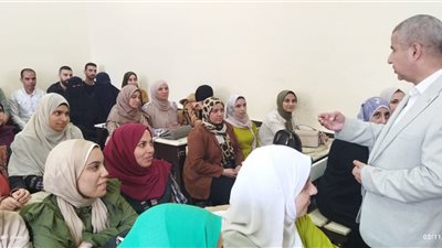 وكيل التعليم بالشرقية يتفقد تدريب رفع كفاءة ومهارات معلمي الحصة