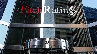 فيتش: تطبيق سعر صرف مرن قضى على السوق الموازية